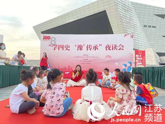 在海贼王中，路飞准备和谁结盟来对付凯多呢？他们真的能打败凯多吗？